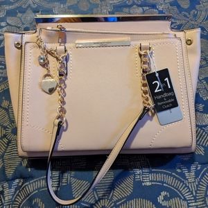 2 in 1 handbag and removable clutch